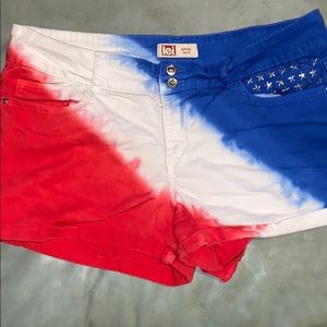 L.E.I Ashley Lowrise shorts